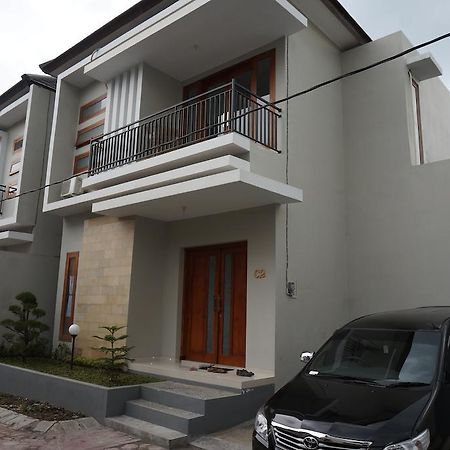 Cemara Homestay Jogja Yogyakarta Esterno foto